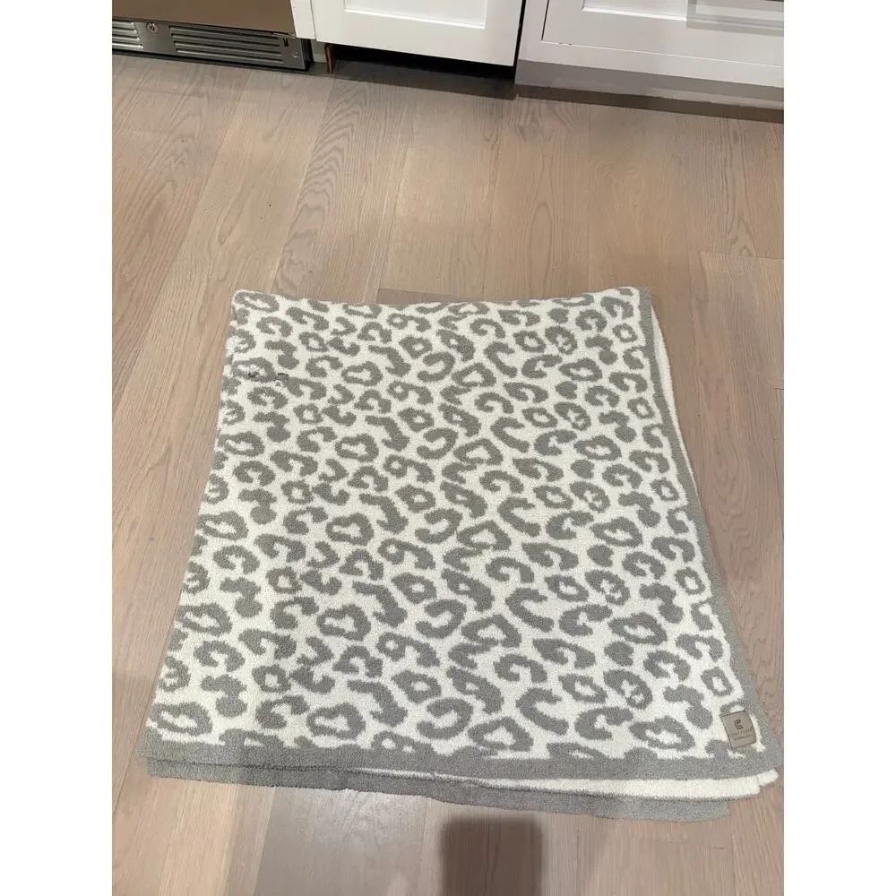 COMFYLUXE Leopard Pattern Luxury Soft Throw Blanket